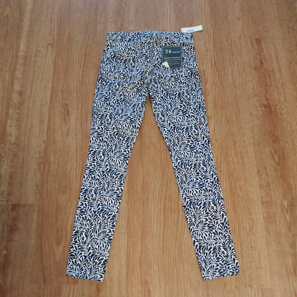 J. Crew Mid-rise Toothpick Black & White Fern Print Pants - Size 24 NWT.